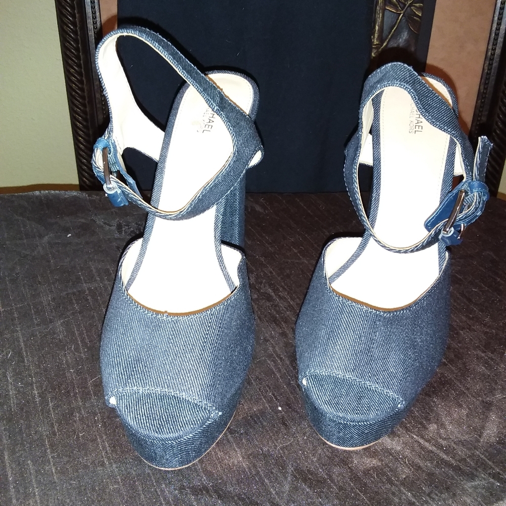 Michael kors Sandals - Picture 2 of 16